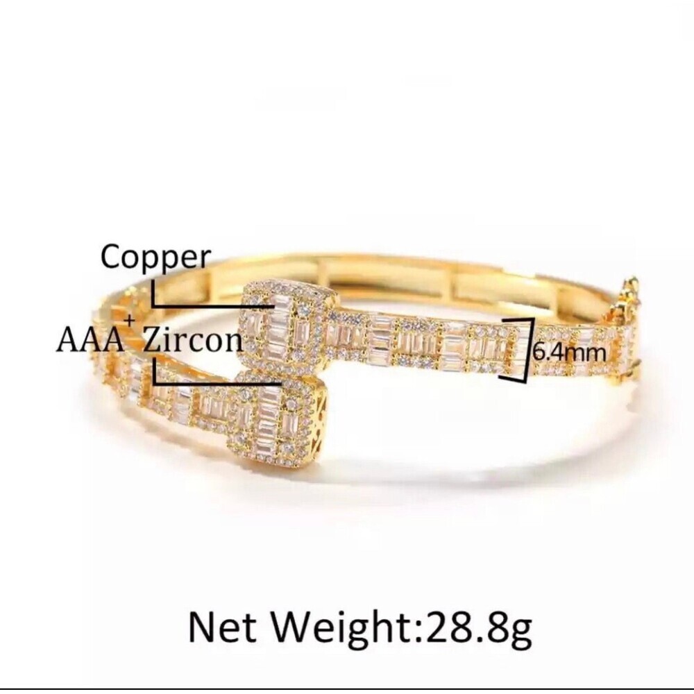 Square cuff bracelet - Picture 2 of 2
